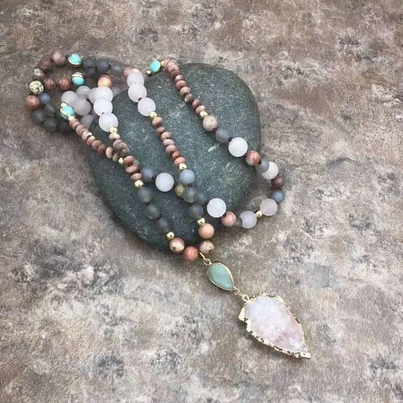 Raw Rose Quartz Arrowhead Charm Mala Beads Healing Protection Knotted Necklace - Image 2 of 2