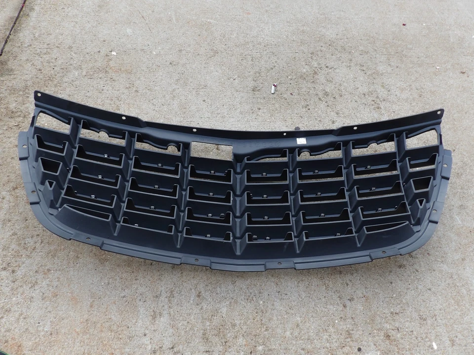 Chrysler Pacifica 2004 2005 2006 radiador delantero parrilla OEM 04857625AB Foto 3 de 4