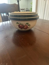 Vtg. Casuals Bowls Set of 3 Made In China Great Condition Nesting Bowls
