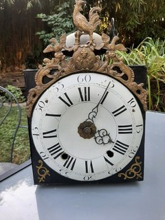 ancien mouvement / mécanisme d'horloge comtoise XVIII 18ème fronton coq aigles