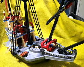 LEGO Harry Potter: The Durmstrang Ship 4768 Fits Pirate Viking Themes 1 Minifig