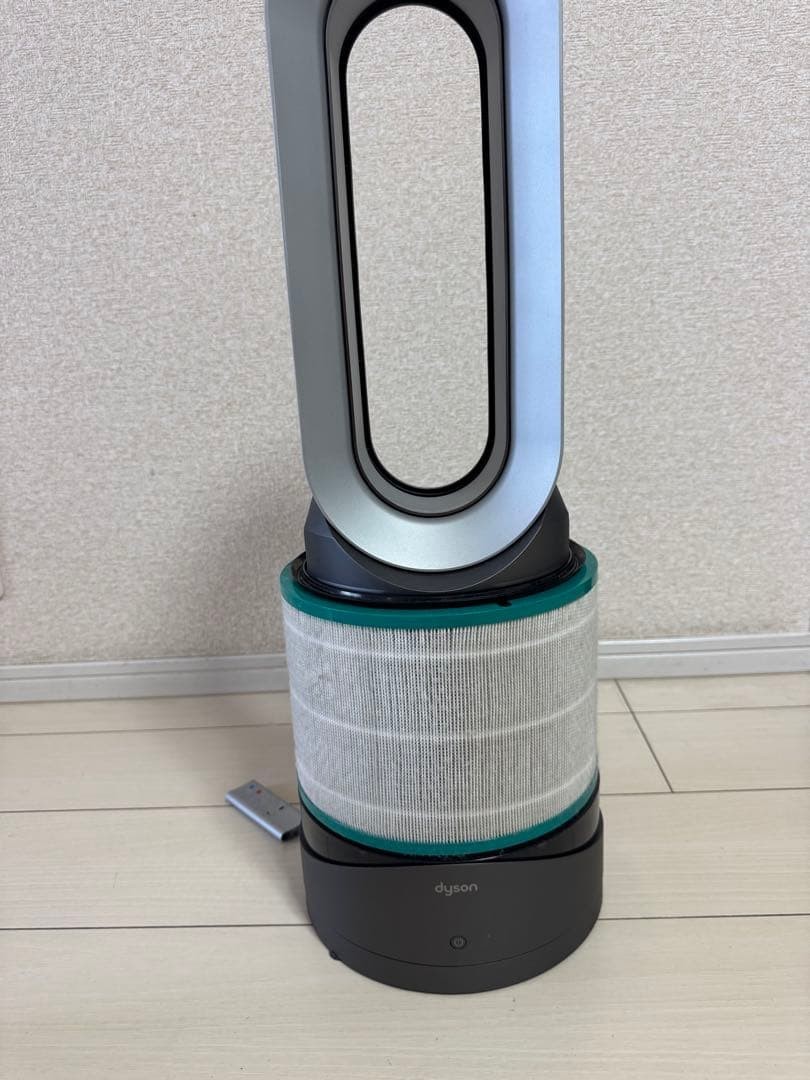 ダイソンDyson Pure hot+cool AM00 2022年製　シルバー Dyson AM00 All-in-one voltage converter and adapter set Fully