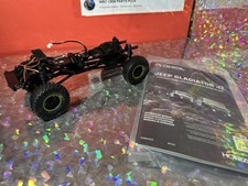 Rodillo Rock Crawler Axial SCX24 Jeep Gladiator JT 1/24 con servo y neumáticos verde