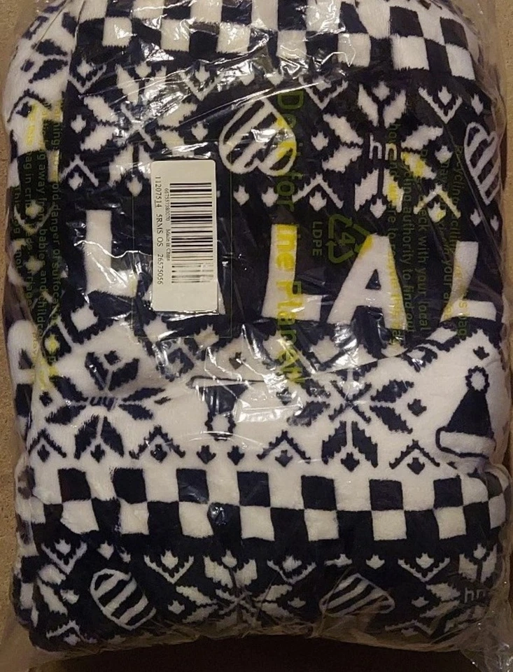 Cobertor Victoria’s Secret rosa Fa La La Holiday Sherpa 60”x 50” - Imagem 4 de 4