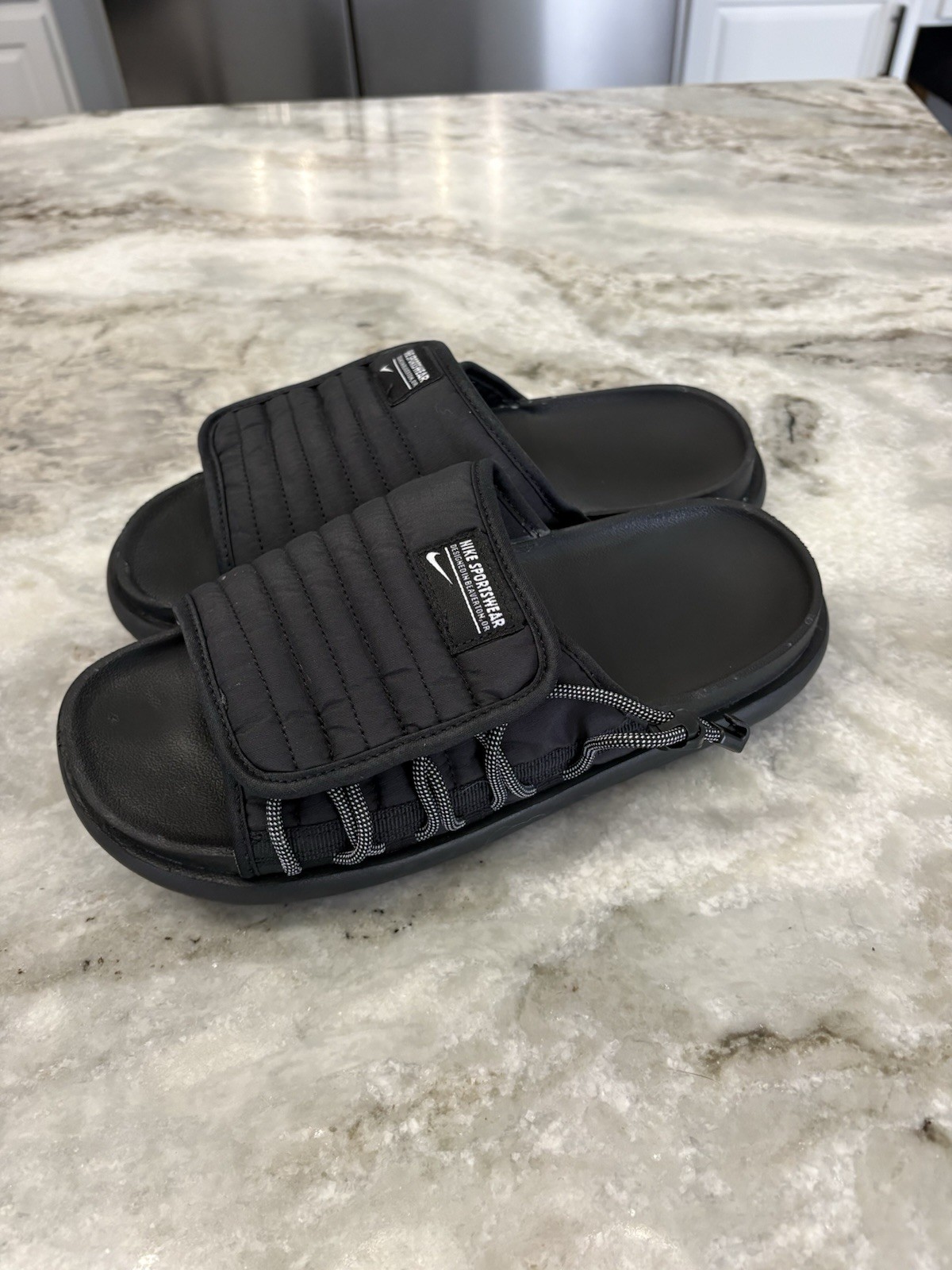 Nike Women's Asuna 2 Slides Adjustable Comfort Fabric Black White Size 9