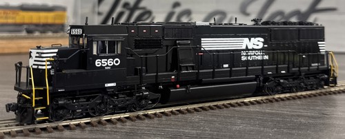Overland Models HO Latón OMI-6811.1 SD60 Norfolk Southern #6560 - ¡Probado y Nuevo en Caja! | Zustand: Used