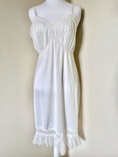 Vintage Sleeveless White Lace Negligee Slip Or Nightgown With Lace And Ruffles
