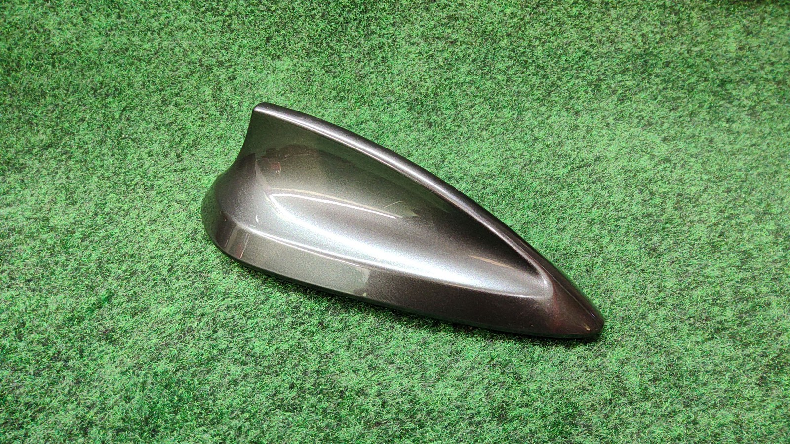 2019-2020 BMW 330i  Antenna Assmbly MINERAL GRAY B39 OEM 65209371344 65206826327