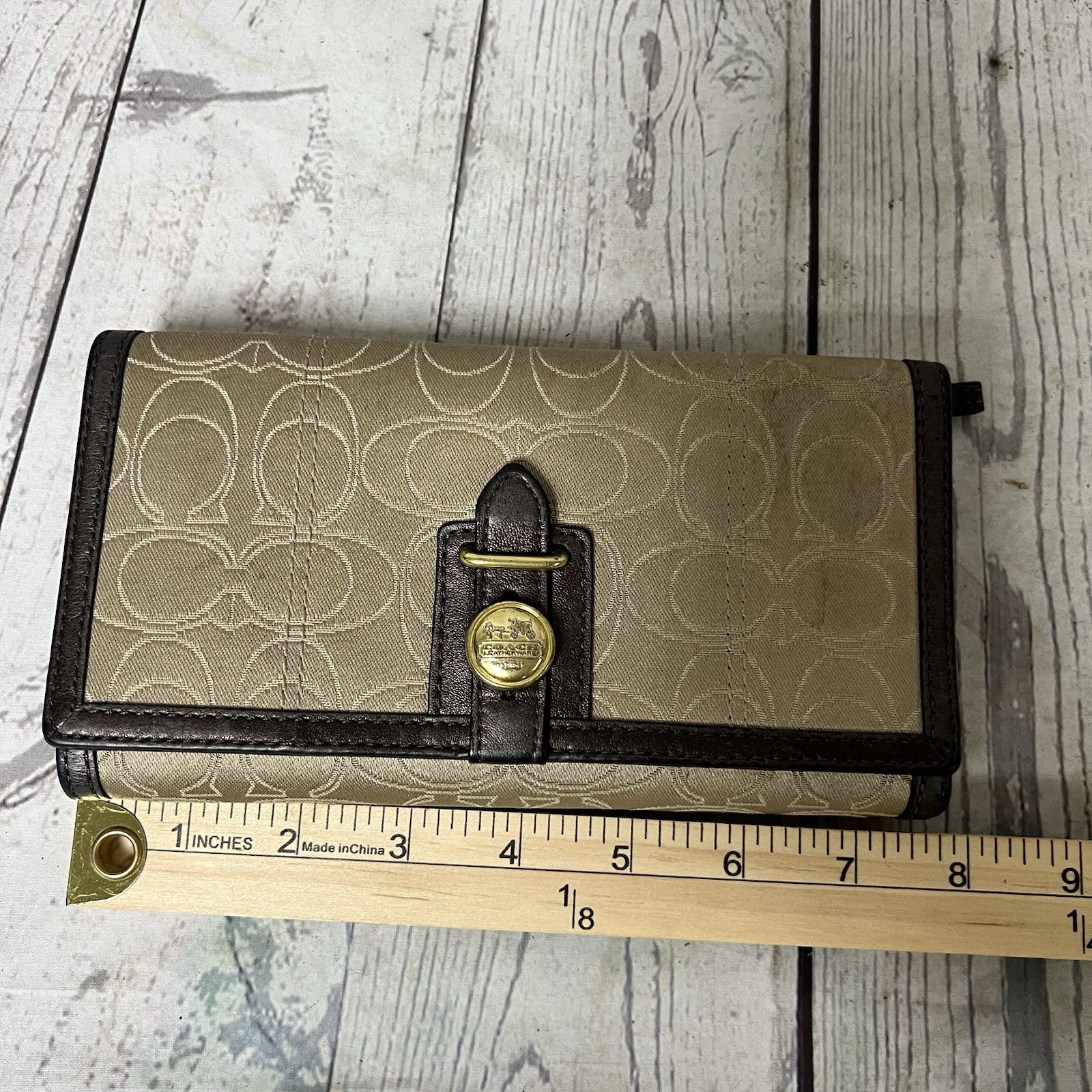 Coach New York Jacquard Patent Leather Trim Khaki Logo Tri Fold Wallet Checkbook thumbnail 19