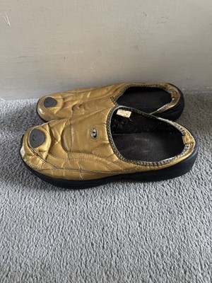 DKNY Damen Slipper Sneaker Größe 7,5 Top Zustand Tenny Schuhe