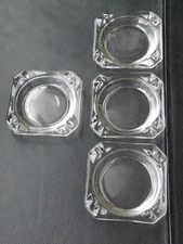 READ- LOT of 4 VINTAGE Cigarette ASHTRAYS 3 1/2" Square ROUND Inside CLEAR GLASS