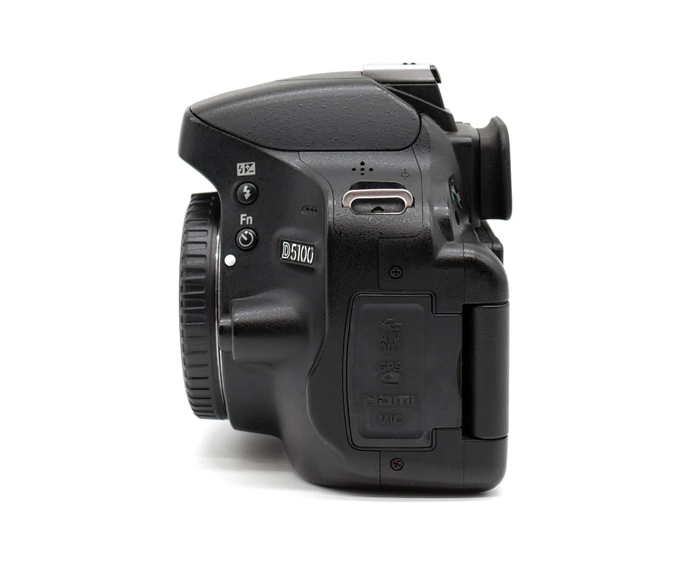 Nikon D5100 16.2 MP DSLR-Digitalkamera, FULL HD Video, shutter count 10641 - Bild 2 von 4