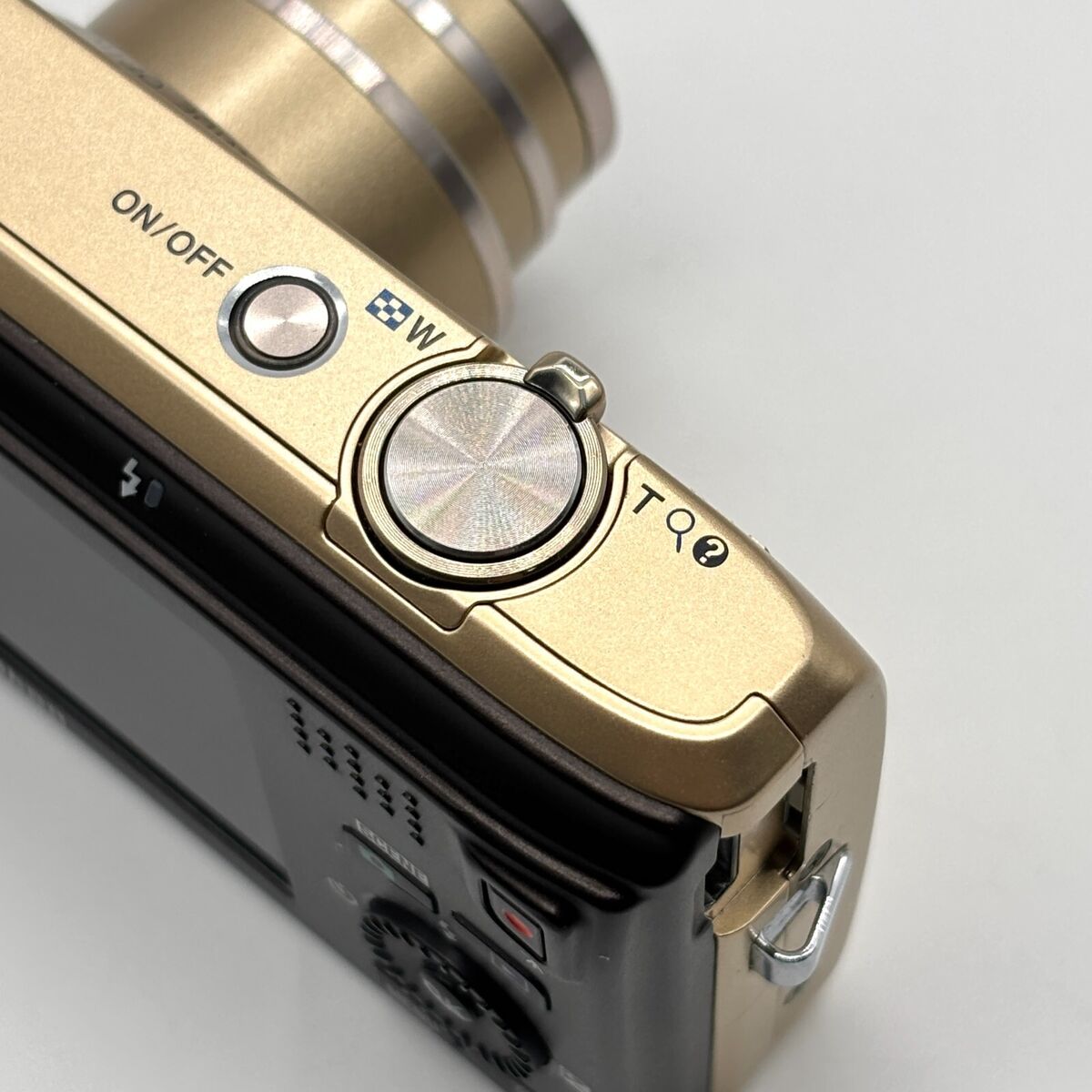 N-Mint Nikon COOLPIX S6300 Gold 16.0MP Digital Camera N-Mint Nikon COOLPIX S6300 Gold 16.0MP Digital Camera