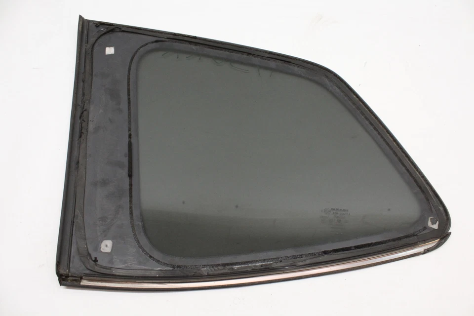 Cuarto de cristal trasero derecho Subaru Forester 2014 con tinte OEM 14 15 16 Foto 3 de 4