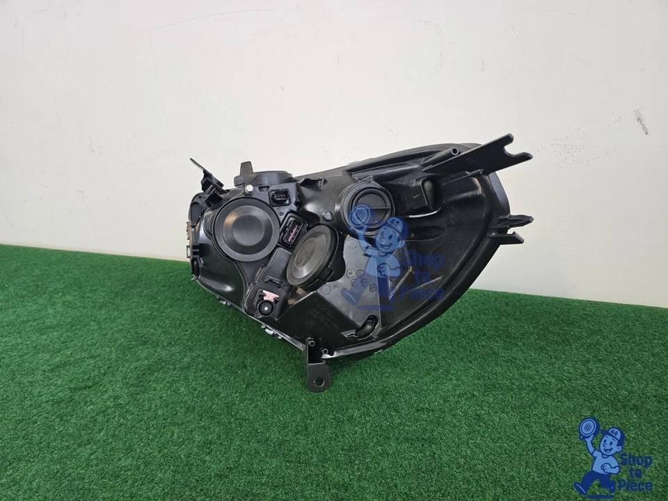 Phare Optique avant droit RENAULT CLIO 4 phase 1 du 09/2012 au 08/2016 - Photo 2/4