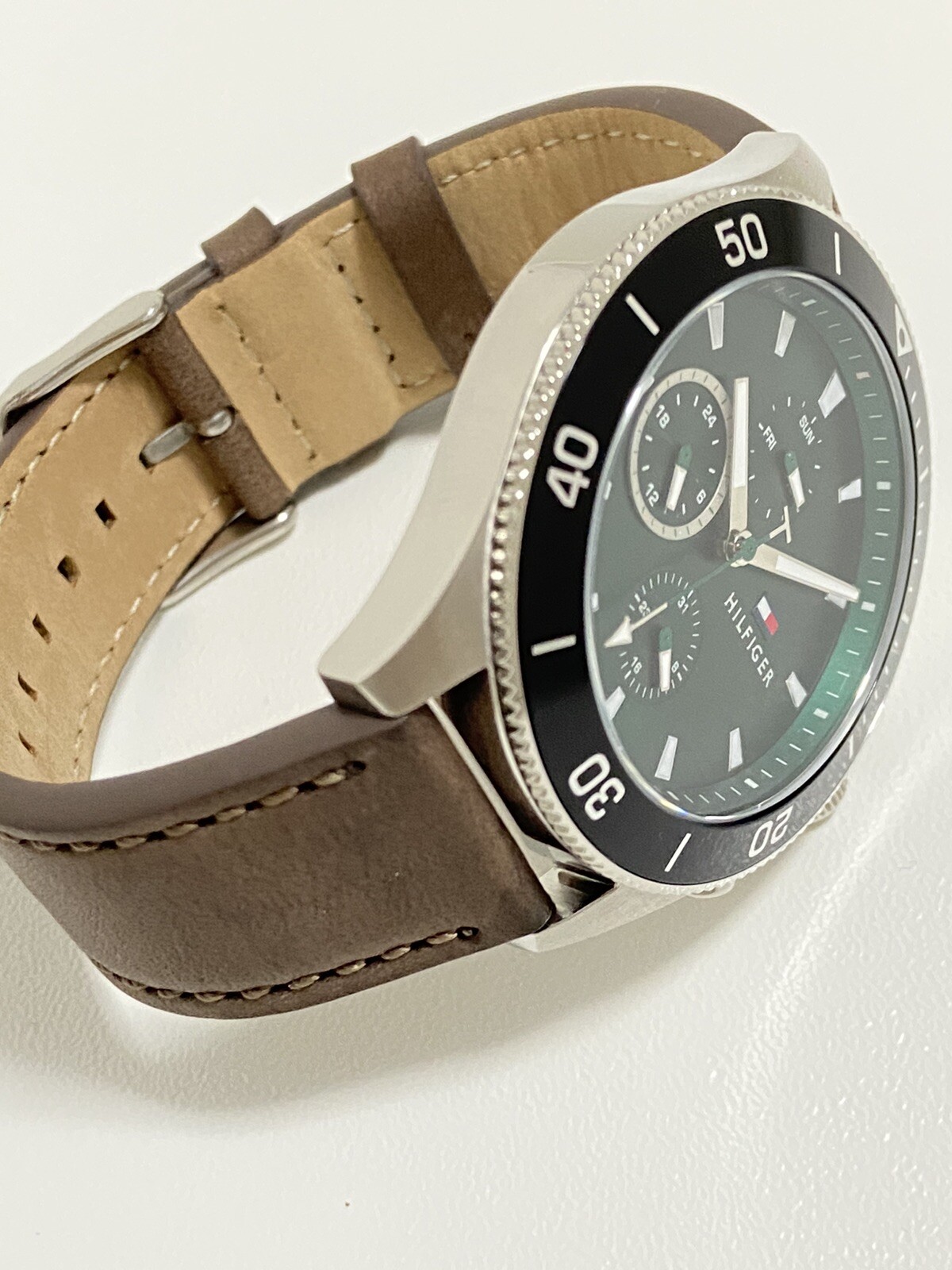 Tommy Hilfiger Herren Uhr 1791983 Multifunktionsanzeige Leder 