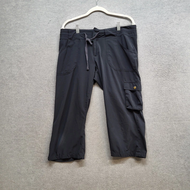 alo-yoga activewear coolfit cropped cargo utility pants
