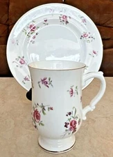 ROYAL VICTORIA Bone China ROSE SPRAYS Cup & Dessert Plate SET Pink Roses Vintage