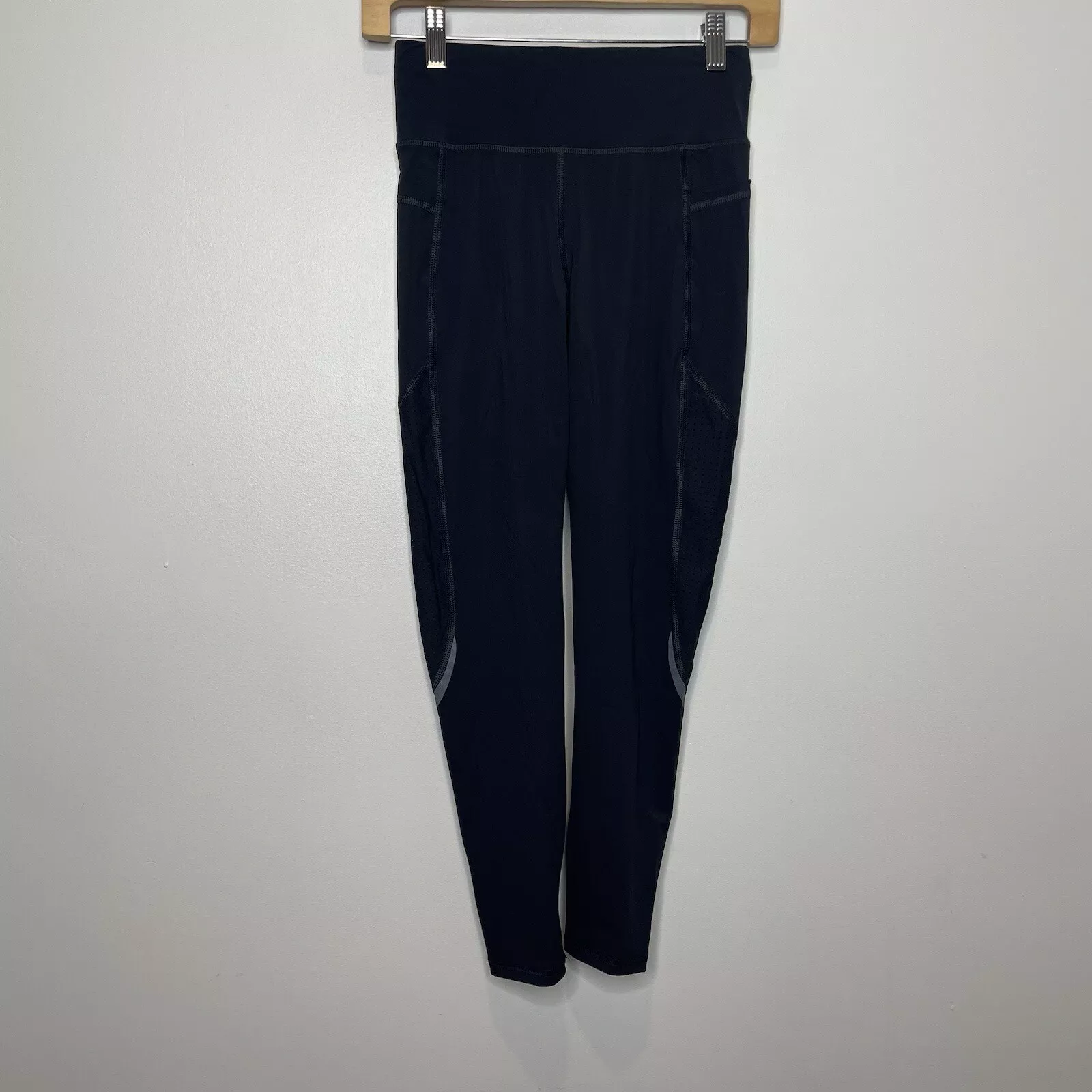 sweaty-betty zero gravity full length laser cut workout leggings