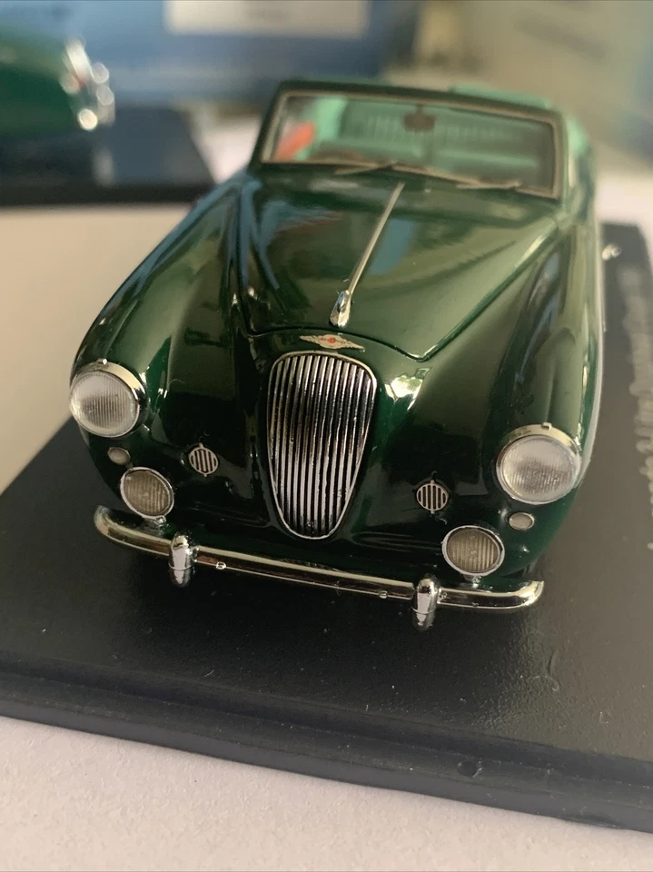 2 X LAGONDA 3 LITROS DROPHEAD CUPÉ 1956 1/43 RESINA MODELOS DE COCHES POR NEO MODEL Foto 2 de 4