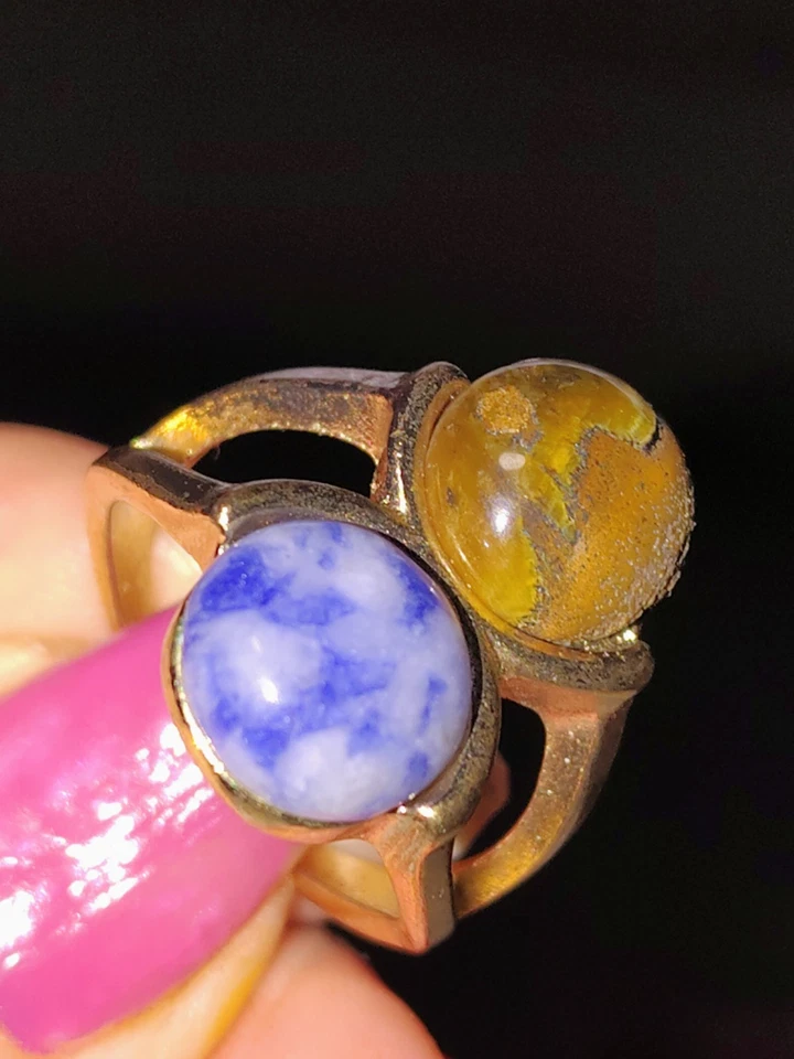Anillo Cabujón Doble Vintage Piedras Ojo de Tigre y Sodalita Tono Dorado Talla 7 Foto 3 de 4