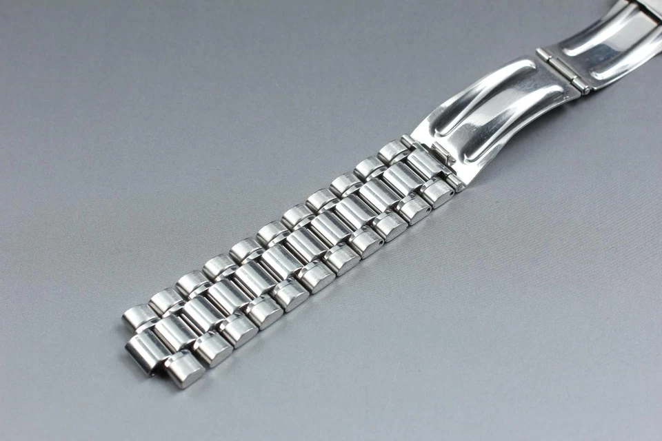 Bracciale Omega 18 mm in acciaio inossidabile 1569 quasi nuovo con collegamen... - Immagine 3 di 4