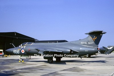 Royal Navy 736 Squadron Blackburn Buccaneer S.2 XV868 (1971) Foto