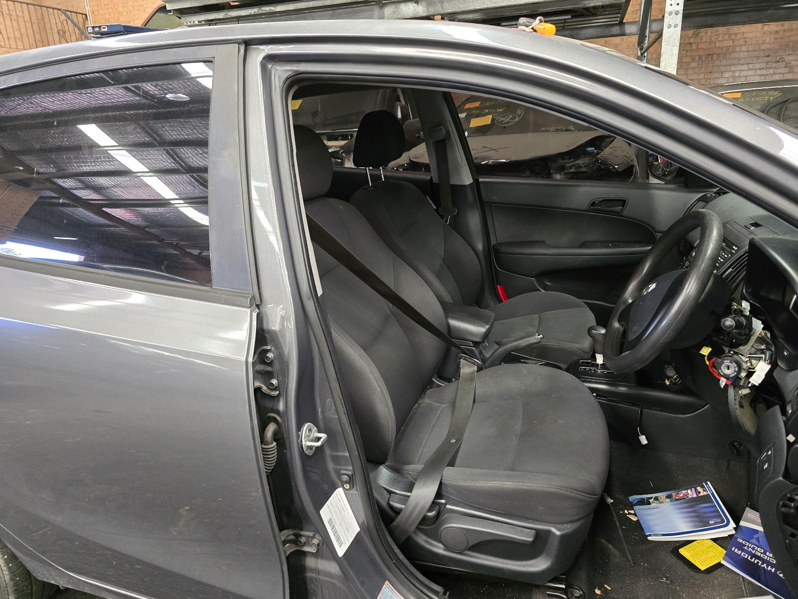 2009 Hyundai I30 RIGHT DOOR MIRROR GREY MANUAL FOLD NON FLASHER 09/2007-04/2012 59925 image 9