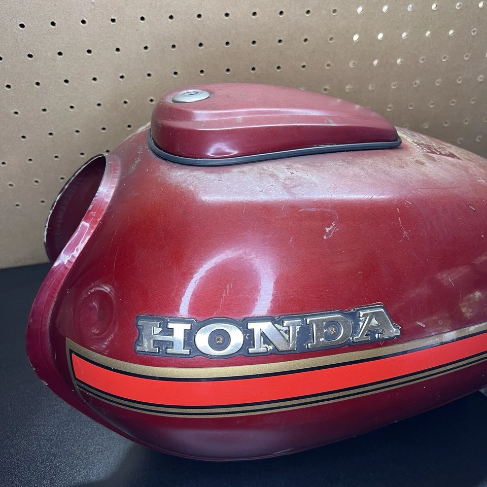 1979 HONDA TWINSTAR 200 CM185T GAS TANK FUEL PETROL RESERVOIR ( NO KEY ) - Image 2 of 4