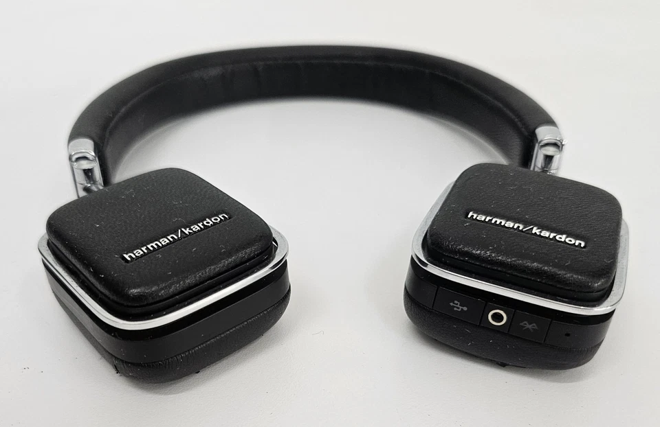 Harman Kardon Soho Wireless On-ear Bluetooth Headphones Only, Cleaned & Tested - Image 4 of 4