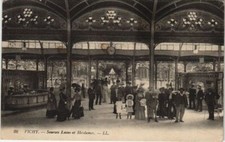 Old postcard AK Vichy Sources Lucas et Mesdames FRANCE (1211338)