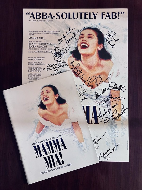 Mamma Mia! Broadway 2nd National Tour Autographed Window Card & Souvenir Program