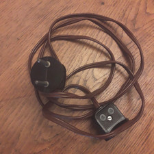 Altes original elektrisches Verl&auml;ngerungskabel, Bakelit Steckdosen