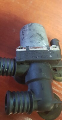 E46 BMW 330Ci MSPORT HEIZUNG KÜHLMITTELPUMPE VENTIL 8369805-08