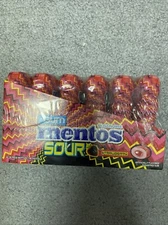 Mentos SOUR Sugar-Free Chewing Gum, Sour Strawberry 28 pcs ( 6pcs )