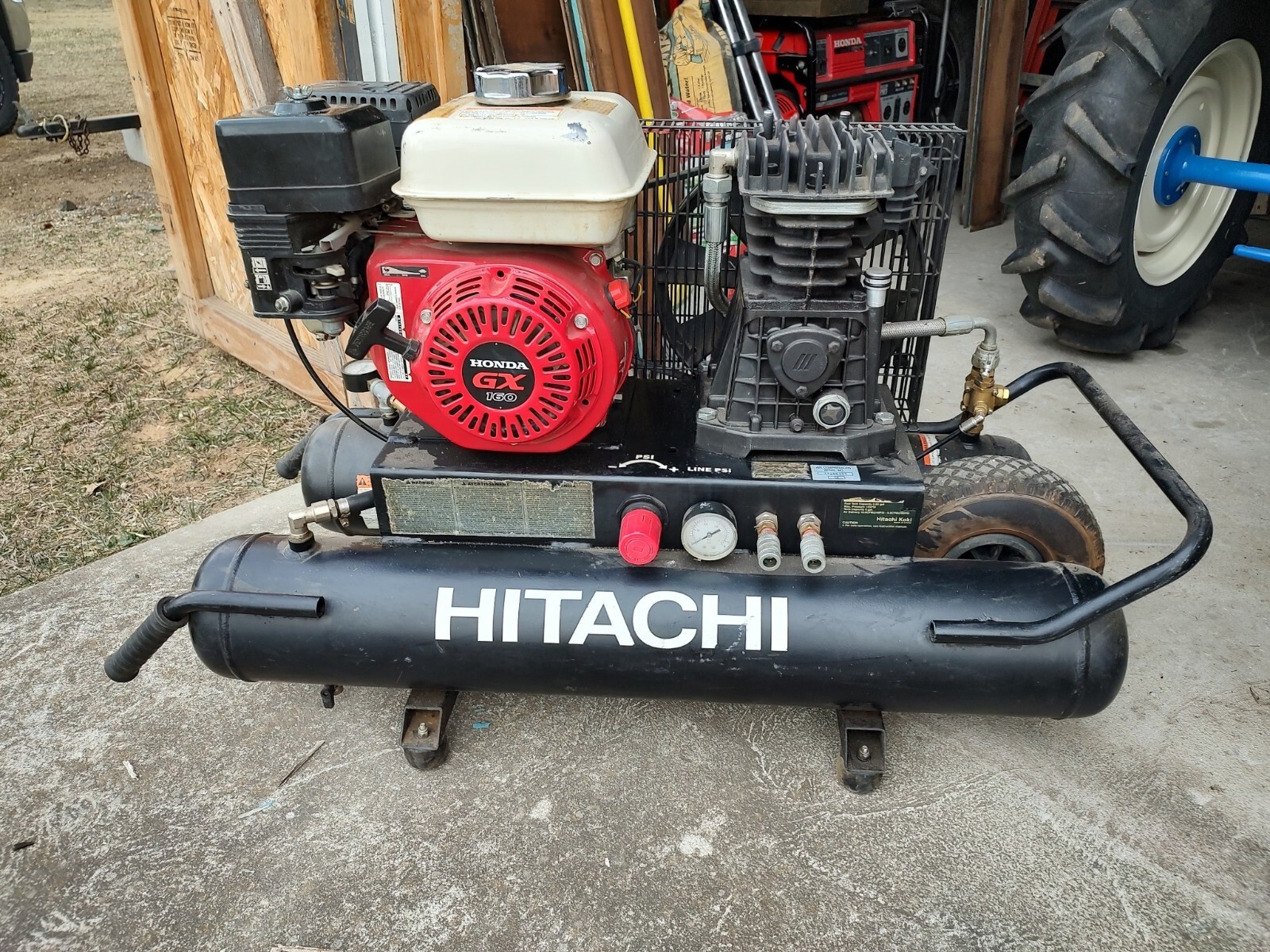 Hitachi Twin Tank Gas Portable Air Compressor with Honda GX160 Engine 8 Gallon
