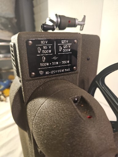 Projecteur De Cinéma Bolex Paillard M8 – 8mm – Très Bon État – Occasion