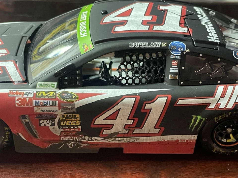 Kurt Busch 2014 Martinsville Win 1/24 Raced Version - Image 3 of 4