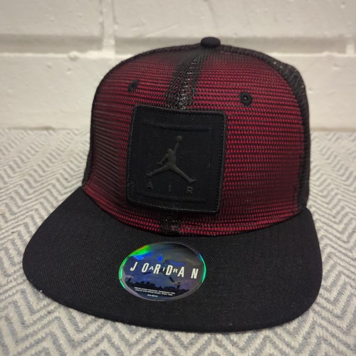 Air Jordan Jumpman Patch Netted Snapback Trucker Hat Cap - Black & Red OS - Picture 1 of 12