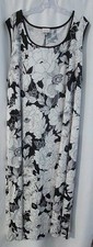Avenue Womens Size 30 - 32 Maxi Dress Floral Black White Length 52" Sleeveless 