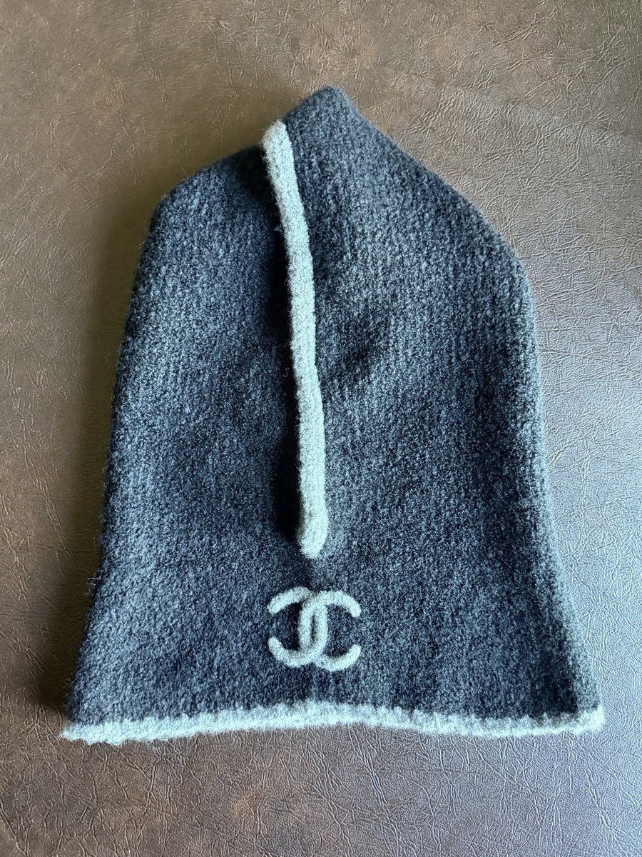 Chanel black/ pink cashmere &  silk cc balaclava Chanel Black Cashmere Street Style Balaclava Hat Size M  main image 4