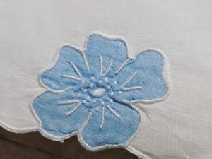 Vintage Table Runner/Dresser Scarf Appliqued Blue Flowers Linen Scalloped Edges