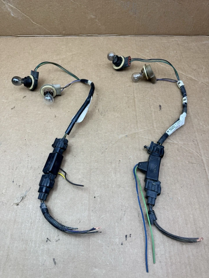 1994 - 2001 道奇 Ram 1500 2500 刹车灯束连接器插头线尾 x2 — 第 2/4 张图片