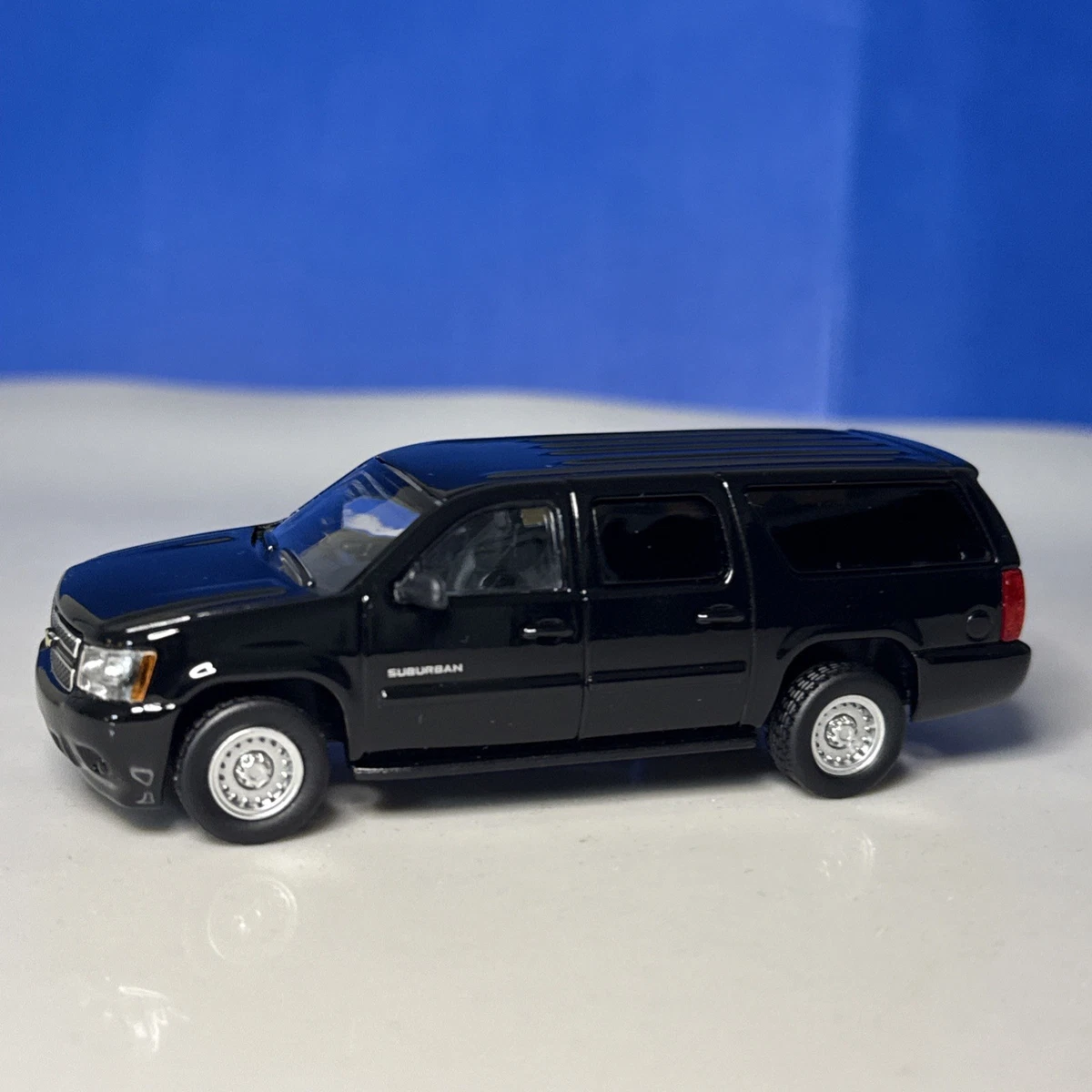 Chevrolet Suburban Contemporary Manufacture Diecast Cars, Trucks