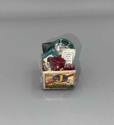 MINIATURE DOLLHOUSE 1:12 SCALE - WOOD CRATE FILLED WITH GARDEN SUPPLIES - GO832