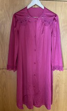VTG VANITY FAIR Robe Small Soft Silky Raspberry Pink Nylon Grandmacore Housecoat