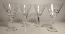 Villeroy et Boch - Lot de 4 verres à vin en cristal taillé. 