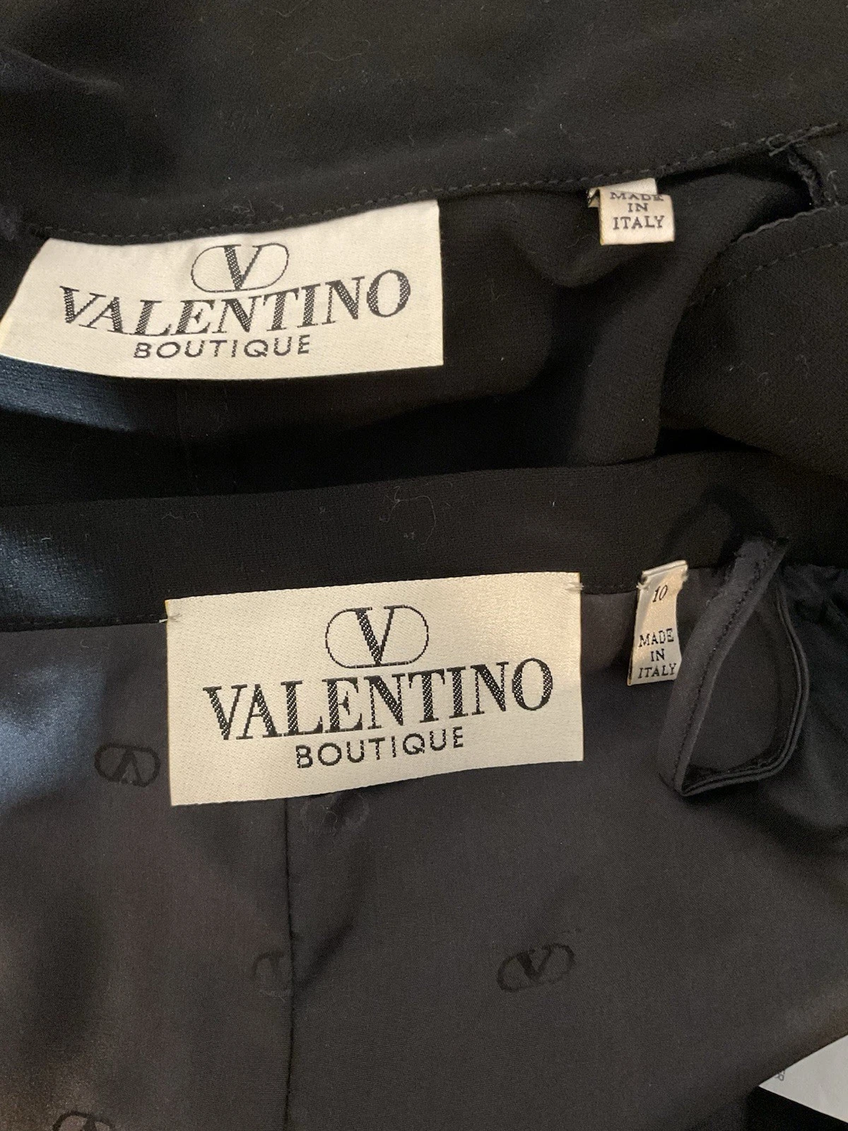 TUTA VINTAGE AUTENTICA BOUTIQUE VALENTINO NERA 2 PEZZI CON MANICA PLISSETTATA TAGLIA 10