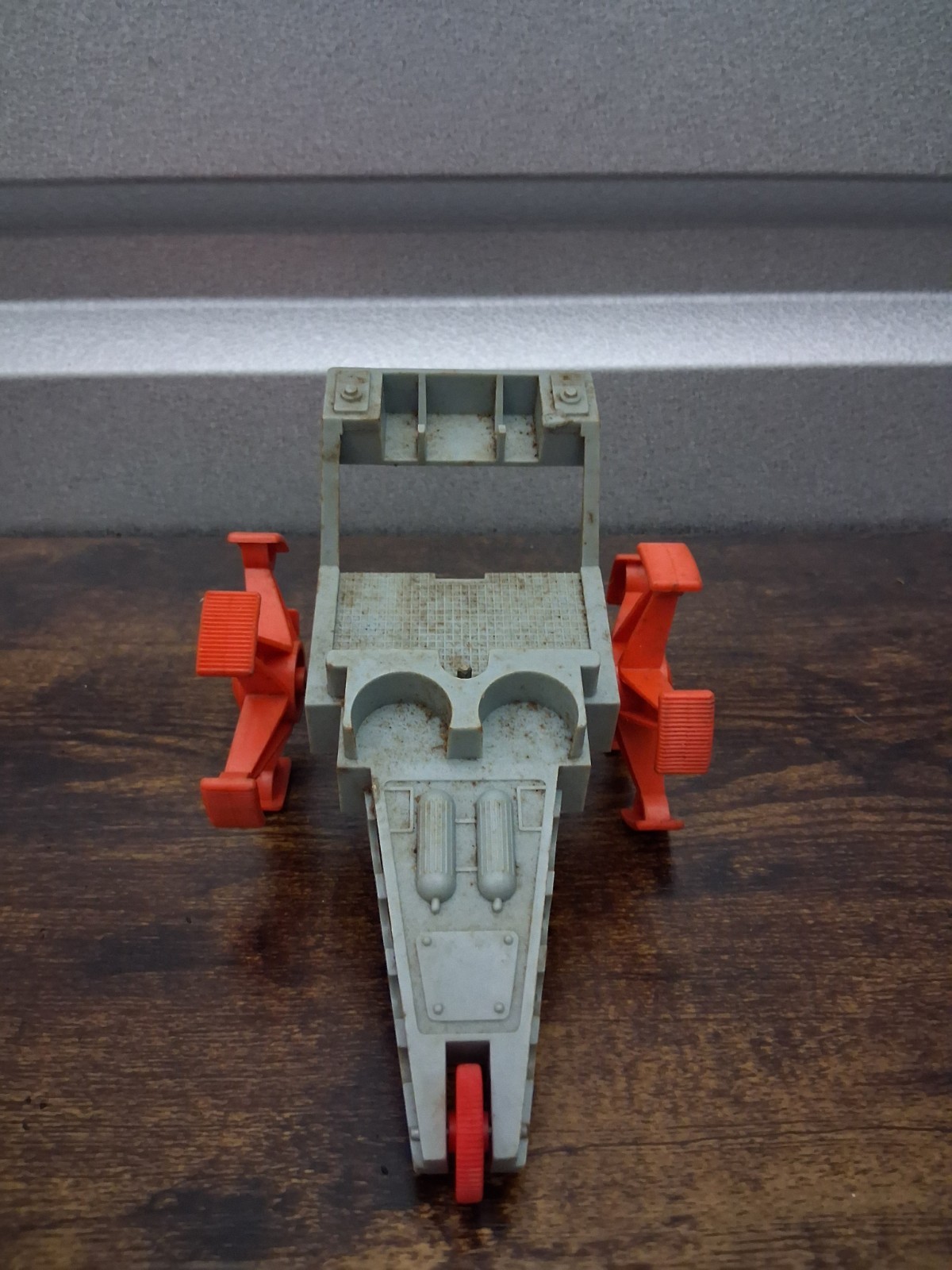 Picture 2 of 8