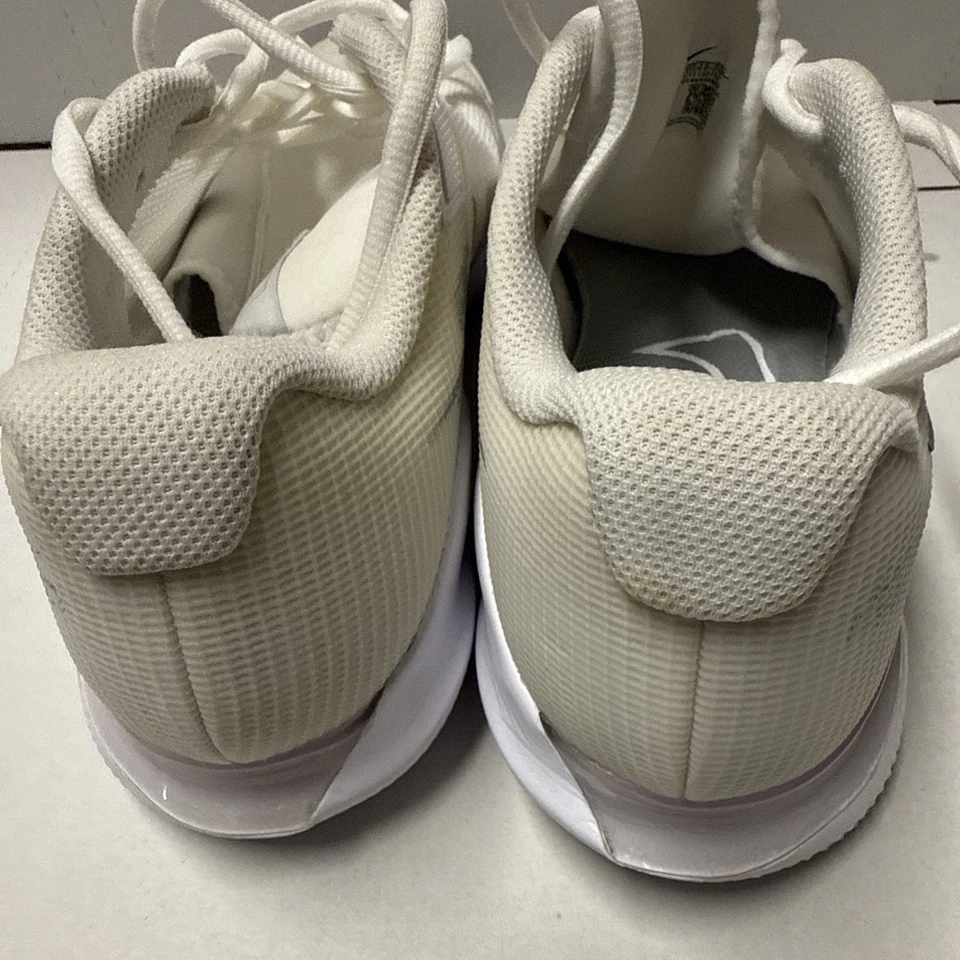 Nike Court Air Zoom Vapor Pro – Women’s Size 10 – White – Lightweight Tennis Sho - Image 3 of 4